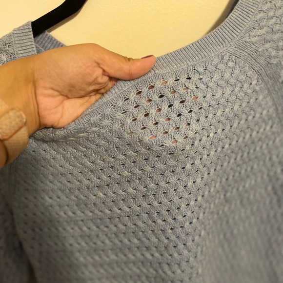 3/$20 ☀️ VGUC American Eagle Open Knit Sweater - Picture 6 of 6